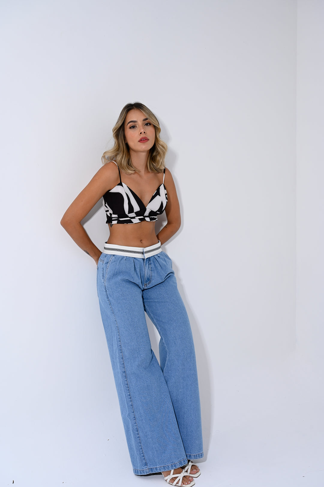 Jeans Palazzo Azul Tiro Alto